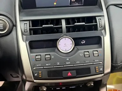 Lexus NX 2019, 57000 км, за 24501.76 USD - фото 11