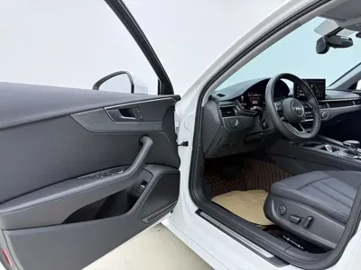 Audi A4L 2022, 40000 км, за 18951.96 USD