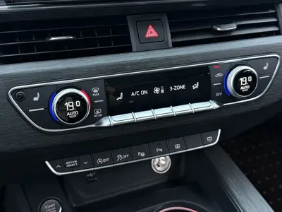 Audi A4L 2022, 40000 км, за 18951.96 USD - фото 9