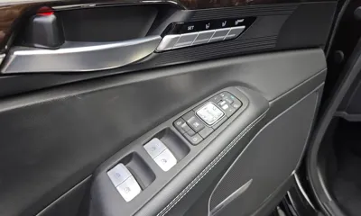 Genesis G90 2019, 174436 км, за 16156.36 USD - фото 28
