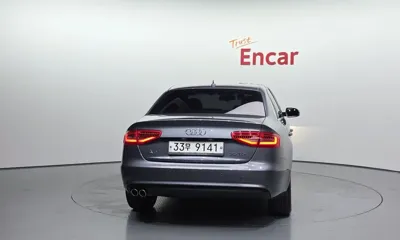 Audi A4 2015, 105316 км, за 4926.43 USD