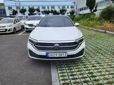 Volkswagen Jetta 2024, 11140 км, за 17723.51 USD