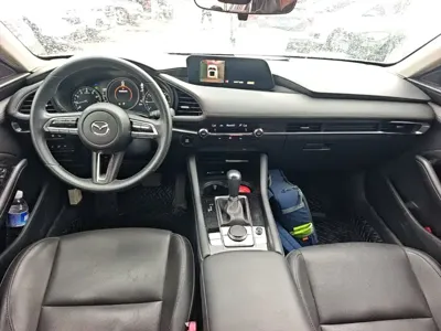 Mazda 3 Axela 2021, 72500 км, за 9149.79 USD - фото 10