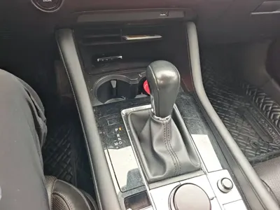 Mazda 3 Axela 2021, 72500 км, за 9149.79 USD - фото 14