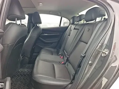 Mazda 3 Axela 2021, 72500 км, за 9149.79 USD - фото 17