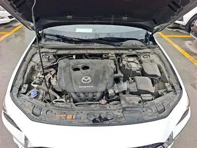 Mazda 3 Axela 2021, 72500 км, за 9149.79 USD - фото 20