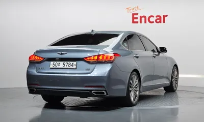 Hyundai Genesis 2016, 120476 км, за 6114.47 USD