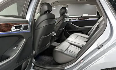 Hyundai Genesis 2016, 120476 км, за 6108.51 USD - фото 11