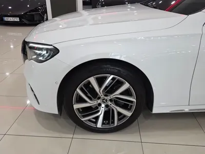 Mercedes-Benz E-Class 2025, 20683 км, за 47919.13 USD