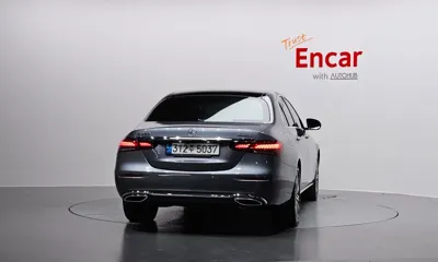 Mercedes-Benz E-Class 2021, 113238 км, за 23774.81 USD