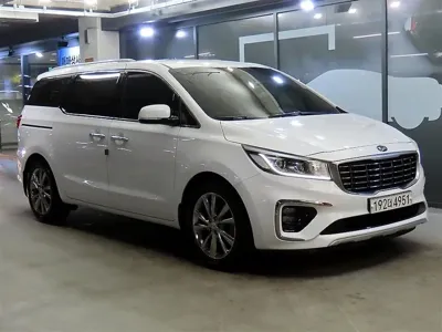 Kia Canival · 2020 год