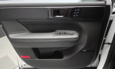 Hyundai Santafe 2024, 28533 км, за 25981.63 USD - фото 24