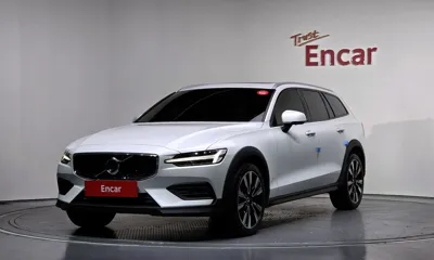 Volvo V60 · 2022 год