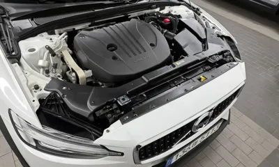 Volvo V60 2022, 36152 км, за 25702.01 USD - фото 6
