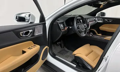 Volvo V60 2022, 36152 км, за 25702.01 USD - фото 10