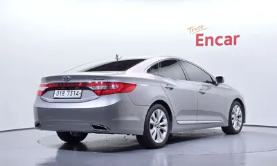 Hyundai Grandeur 2011, 155457 км, за 2953.92 USD