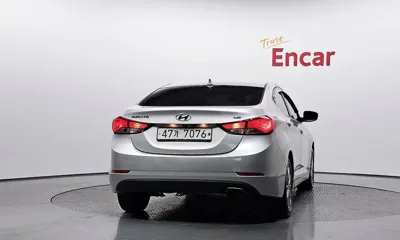 Hyundai Avante 2014, 98403 км, за 4162.87 USD