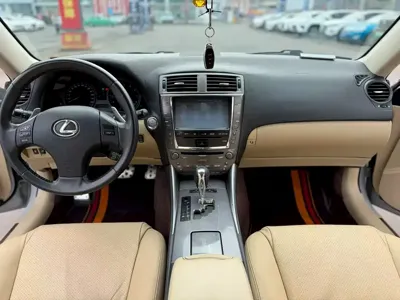 Lexus IS 2008, 190000 км, за 5826.1 USD