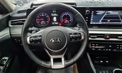 Kia K5 2021, 110000 км, за 10097.73 USD - фото 9