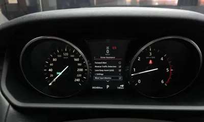 Land Rover Discovery 2017, 92484 км, за 16410.66 USD - фото 8
