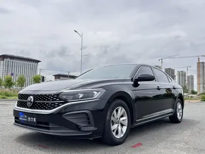 Volkswagen Passat · 2022 год