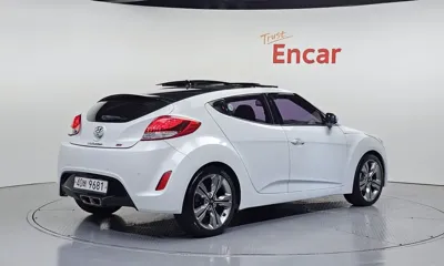 Hyundai Veloster 2012, 118111 км, за 2539.56 USD