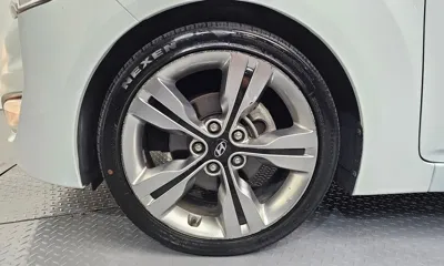 Hyundai Veloster 2012, 118111 км, за 2539.56 USD