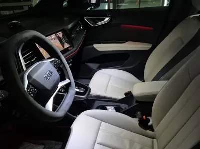 Audi Q4 e-tron 2025, 4500 км, за 31114.61 USD - фото 12