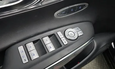 Genesis GV70 2023, 47270 км, за 27882.75 USD - фото 28