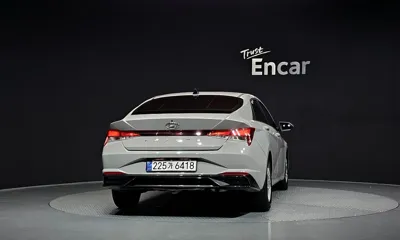 Hyundai Avante 2022, 54618 км, за 11832.37 USD