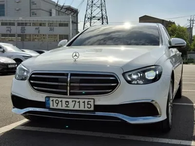 Mercedes-Benz E-Class · 2023 год