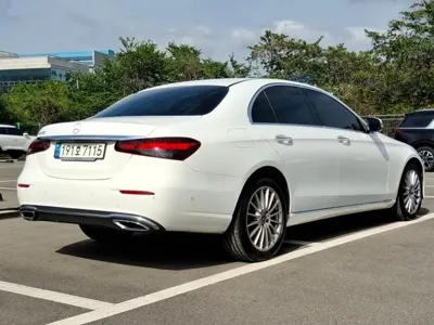 Mercedes-Benz E-Class 2023, 34850 км, за 10314.51 USD