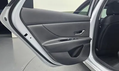 Hyundai Avante 2023, 63409 км, за 14310.1 USD - фото 26