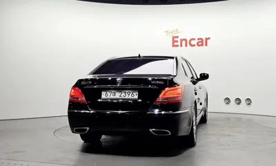 Hyundai Equus 2012, 184732 км, за 3061.89 USD