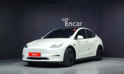 Tesla Model Y · 2021 год