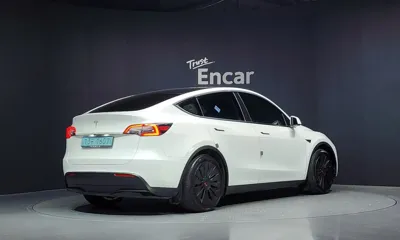 Tesla Model Y 2021, 192593 км, за 16830.26 USD