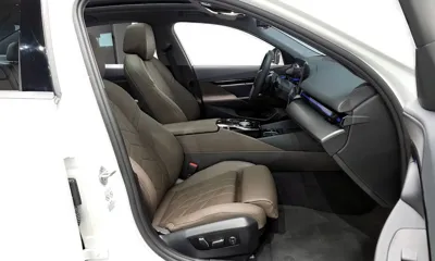 BMW 5-Series 2024, 35055 км, за 32814.76 USD - фото 11