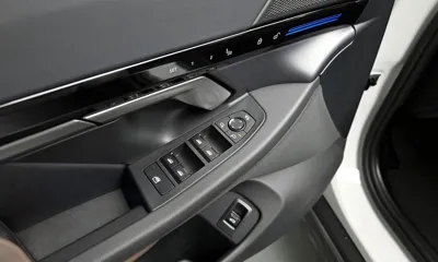 BMW 5-Series 2024, 35055 км, за 32814.76 USD - фото 30