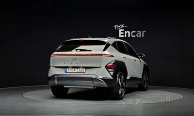 Hyundai Kona 2023, 32085 км, за 17376.94 USD