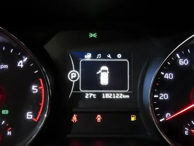 Kia Canival 2018, 182121 км, за 8645.9 USD - фото 8
