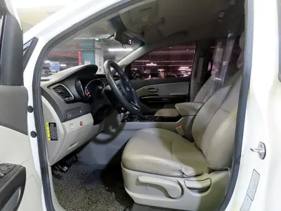 Kia Canival 2018, 182121 км, за 8645.9 USD - фото 10