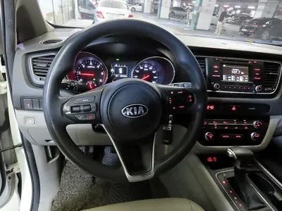 Kia Canival 2018, 182121 км, за 8645.9 USD - фото 12