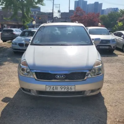 Kia Canival 2014, 190000 км, за 2100.56 USD