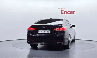 Hyundai Genesis 2015, 172680 км, за 8782.21 USD