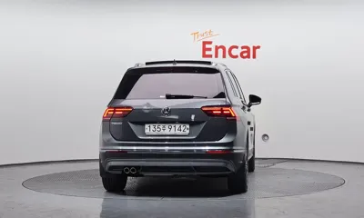 Volkswagen Tiguan 2020, 237017 км, за 11093.61 USD