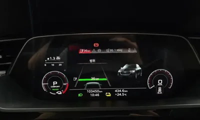 Audi e-tron 2022, 103450 км, за 29208.98 USD - фото 8