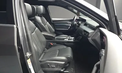 Audi e-tron 2022, 103450 км, за 29208.98 USD - фото 26