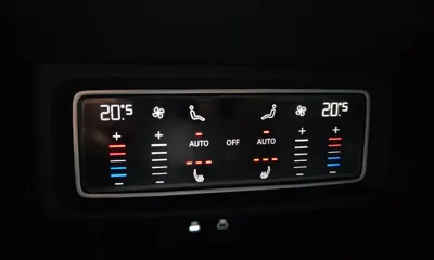 Audi e-tron 2022, 103450 км, за 29208.98 USD - фото 29