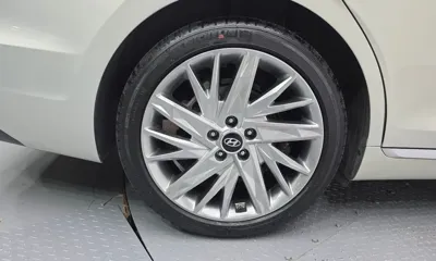 Hyundai Grandeur 2021, 82062 км, за 14651.29 USD