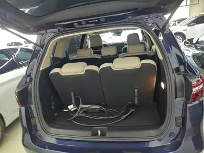 BYD MAX New Energy 2023, 48700 км, за 10484.07 USD - фото 19